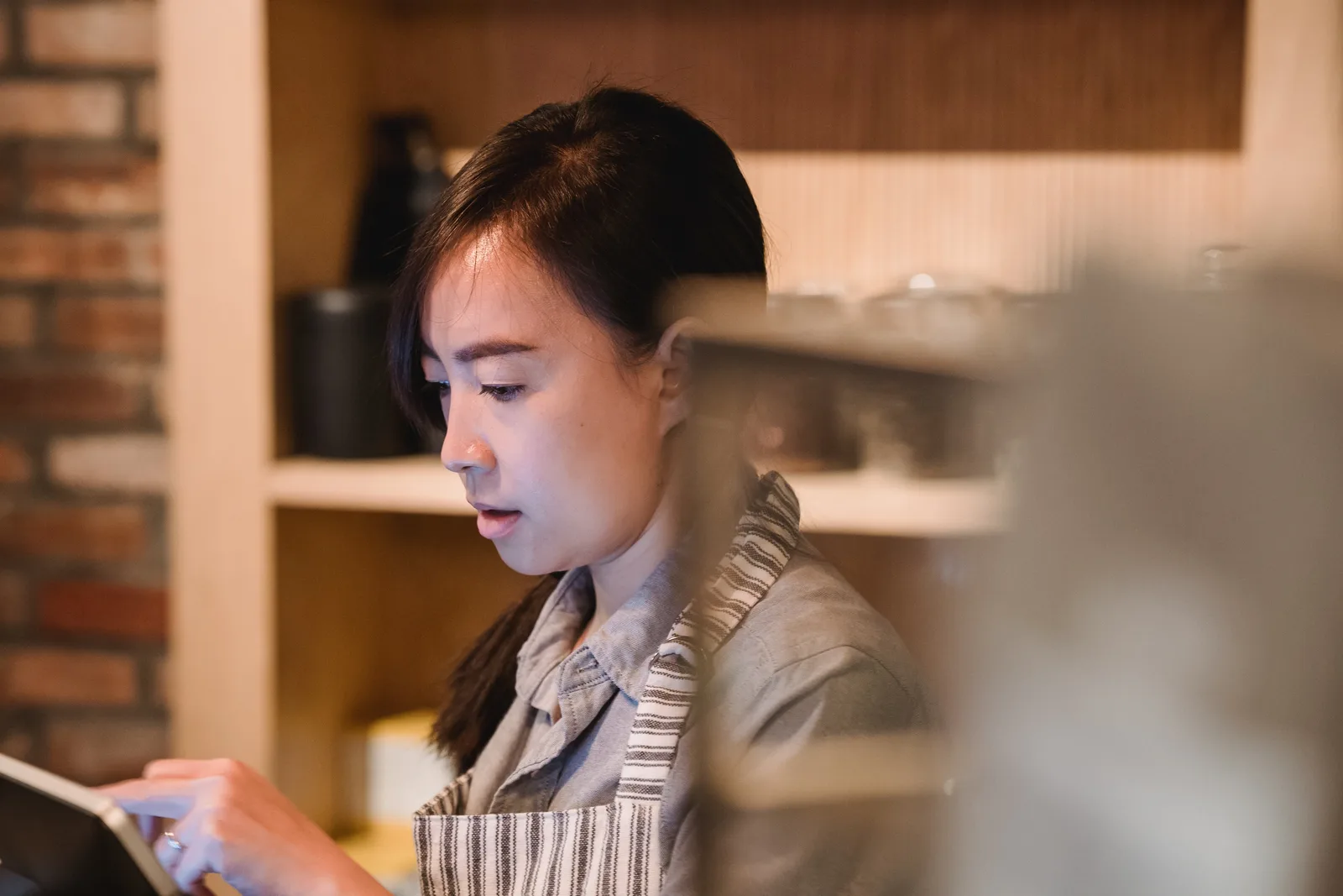 SEO locale per PMI: trovare clienti vicini: 80% delle persone in Svizzera inizia la ricerca su un motore di ricerca.; Solo il 36% delle PMI svizzere ha un sito web; nel Ticino, scende al 33%.; SWISS LIST pubblica su Google, Bing, local.ch e search.ch a partire da CHF 5/mese.